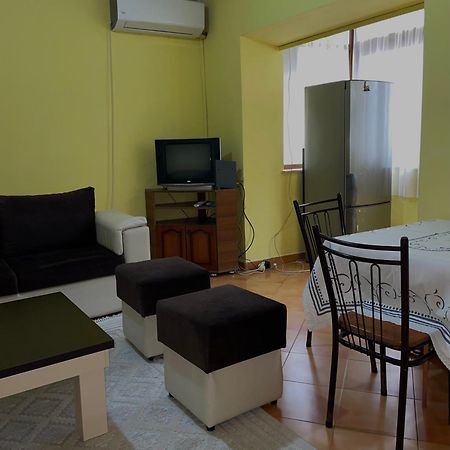 Central Apartment Shkodër Buitenkant foto